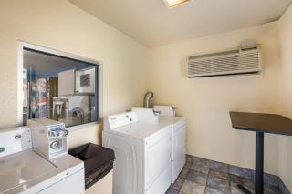 Knights Inn Sierra Vista / East Fry - 2