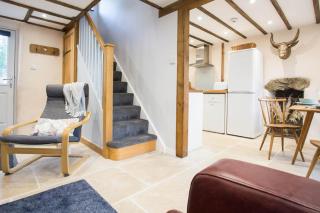 Gorgeous Cottage Near the Sea. Dog Friendly. - 4