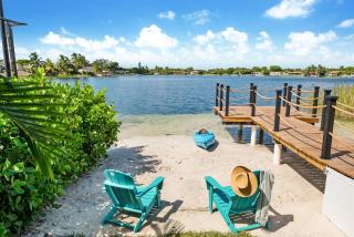 Miami Oasis with Lakefront Beach Jacuzzi and Golf L56 - 1