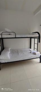 SANTYS HOUSE MELGAR apartamentos amoblados con capacidad para 6 personas para 6 personas - Melgar - 2