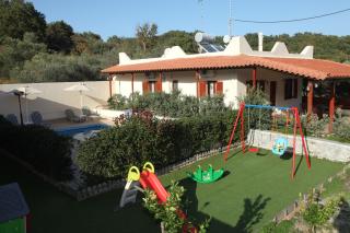Gorgeous Pool Garden Villa - Áyios Ioánnis - 4