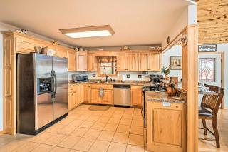 Murphy Cabin with Fire Pit and Stunning Mtn Views - Turtletown - 1