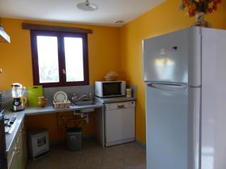 Gîte 3 chambres proche attractions avec jardin & Wi-Fi - FR-1-489-51 - Dompierre-sur-Besbre - 2