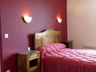 Gîte de charme à Saint-Bonnet-de-Rochefort avec jardin privatif - FR-1-489-105 - 1