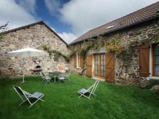 Gîte montagnard avec 3 chambres, jardin clos, terrasse couverte, animaux acceptés, proche Vichy. - FR-1-489-101 - Ferrières-sur-Sichon - 1