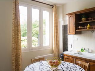 Gîte familial en Auvergne avec jardin, ping-pong, proche stations thermales, animaux acceptés - FR-1-489-127 - 9