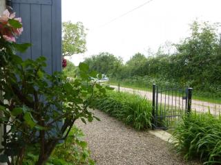 Maison de campagne confortable avec jardin, barbecue et cheminées - proche de Vichy et activités karting - FR-1-489-170 - 1