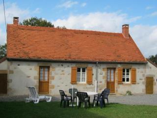 Charmante fermette au vert près de la forêt de Tronçais, 2 chambres, animaux acceptés, linge inclus - FR-1-489-311 - Vieure - 9