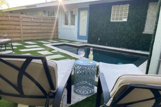 Barefoot Dreams - 201 - 76th E - 1