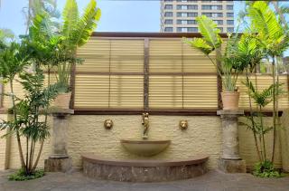 Vacation Rental Studios at Royal Garden Waikiki - Honolulu - 4