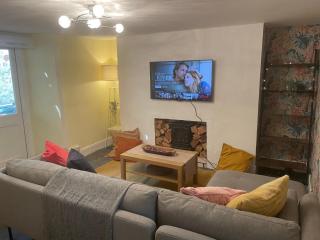 Garden Flat Torquay Just 2 mins walk from the Harbour - 5