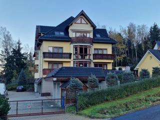 Skalna View Apartament z widokiem dwie sypialnie i salon balkon parking - Karpacz - 2