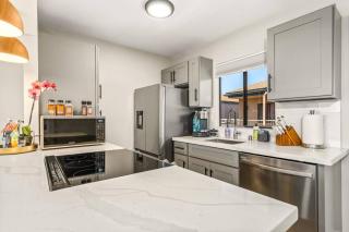 Centrally Located Elegant Vistas - 3