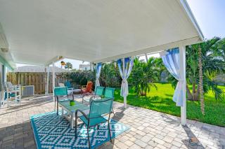 Dog Friendly Home wPrivate Fenced Yard, Garage & Fire Pit STEPS to the Beach! - New Smyrna Beach - 6