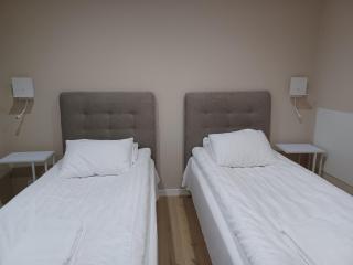 Solstickan Hotell & Vandrarhem - Mellbystrand - 3