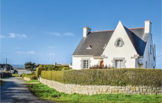 Awesome Home In Trévou Treguignec - 1