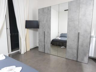 Holiday House Napoli - Naples - 5
