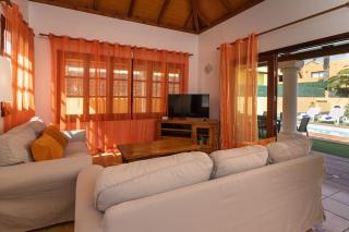 Villa Helen - Heated Pool Wifi SmartTV Barbecue - Corralejo - 9