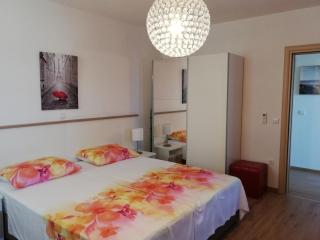 Apartments with parking spaces Vir - 20205 - Vir - 1