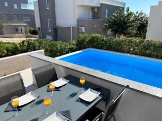 Fantasy Pool Villa - Deluxe Apartment - Novalja - 1