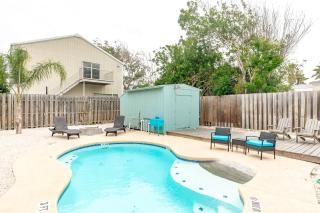 Cape Cod Cottage - Port Aransas - 5