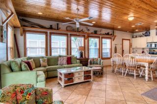The Ohana Hut - Port Aransas - 7