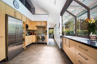 Grey Gables - Pet Friendly with Fireplace, Pool, Spa & Sauna - Callala Bay - 5