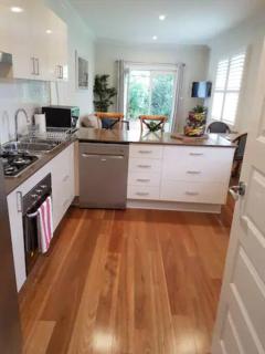 105A Sale St STYLISH IN THE HEART OF ORANGE - 1