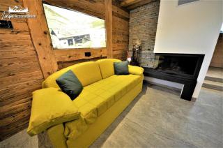 Mountain Chalet Scoiattolo by Livigno Accomodation - Livigno - 5