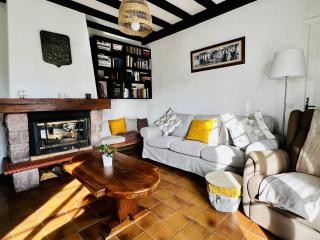 Maison T4 à Cambo-les-Bains: 5 couchages, jardin arboré, balcon, cheminée, animaux acceptés, Wi-Fi fibre - FR-1-495-114 - Cambo-les-Bains - 2