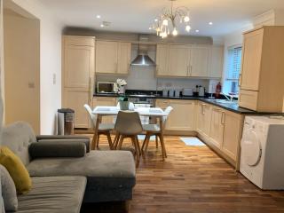 Centra St albans city 2bedRoom 2 shower ROOM APT free parink - Saint Albans - 1
