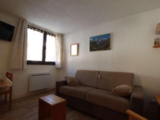 Studio cosy à Saint-Chaffrey - 3 couchages, équipé, proche pistes ski, WiFi en option - FR-1-330E-64 - 2