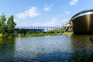 ATLANTIC Hotel Universum - Brema - 7