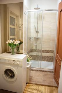 Balcony King Suite 12 min from Charles Bridge - Prague - 4