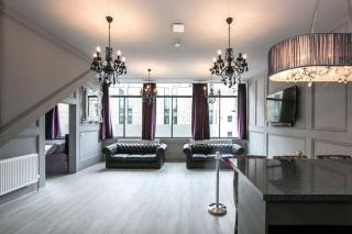 Manhattan Suite - sleeps 24! Heart of Liverpool - 9
