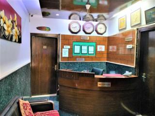 Hotel White Palace,Nizamuddin Railway Station - Nova Deli - 5