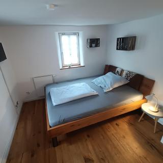 Apartments & möblierte Zimmer in Kahl am Main, kontaktloser Self Check-in, W-Lan, Schreibtisch, Duschbad, Küchenzeile, PKW-Plätze - Kahl am Main - 7