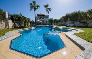 Ifigeneia's Lavish Escape with Private Hot Tub - 6