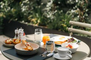 Neoma - Athens - 5