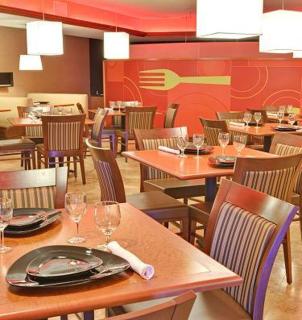 Best Western Plus Henderson Hotel - 5