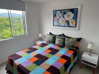 HERMOSO APTO CON VISTA a LAS MONTAÑAS DEL QUINDÍO CERCA de TODO - Armenia - 4