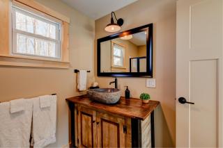 The Lodge by Sunapee Stays - Sunapee - 4