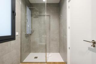 Feelathome Castilla Apartments - Madrid - 5