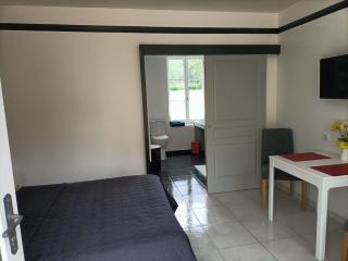 VILLA ESPERANZA Chambre de plain-pied, indépendante, proche Zoo de Beauval et Châteaux de La Loire - Valençay - 2