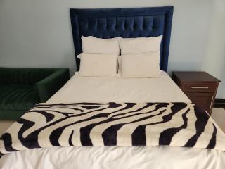 Bryanston Drive Elegant Guesthouse & Boardroom Facilities - Joanesburgo - 9