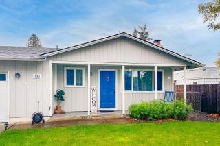 Livin' the Dream - 8