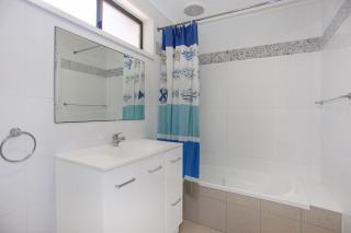 Barralong Beach House - Hawks Nest - 2