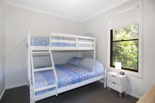 Barralong Beach House - Hawks Nest - 3