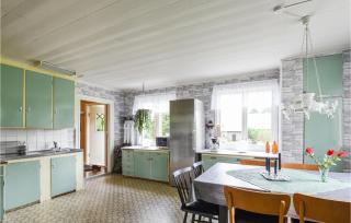 3 Bedroom Nice Home In Kalv - 5