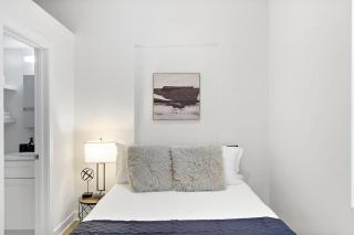 Studio Apt with Laundry, Near Shops! - Montrose Studio rep - Chicago - 7